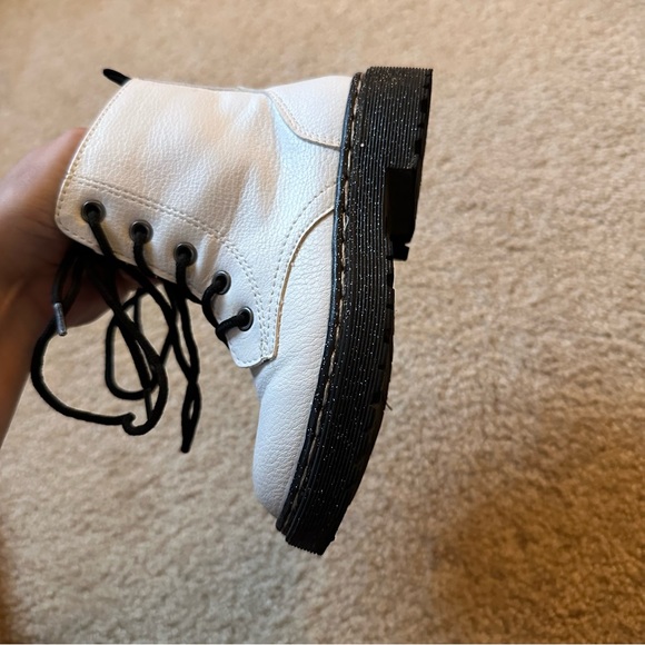 Sincerely Jules White Combat Boots - Picture 6 of 9